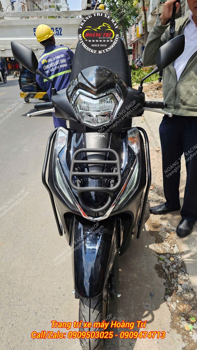 Trọn bộ sản phẩm với đầy đủ các phụ kiện, mua về lắp đặt không cần đục khoan chế gì cả